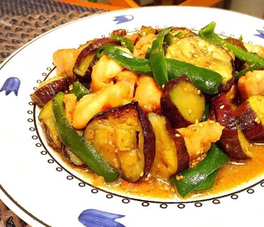 ガッツリ！茄子と鶏肉のニンニク味噌炒め